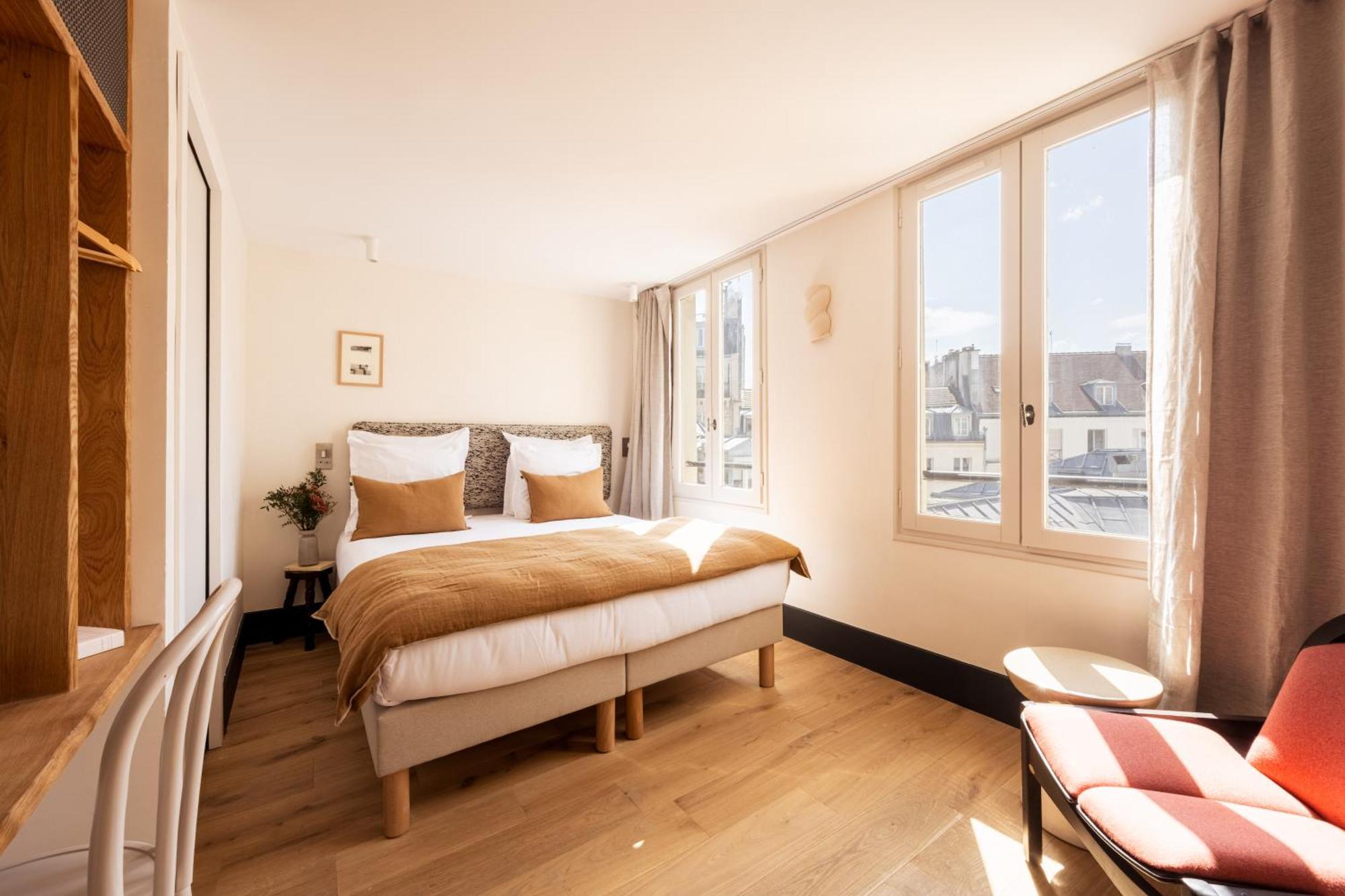 Hotel De La Gaite Париж Экстерьер фото